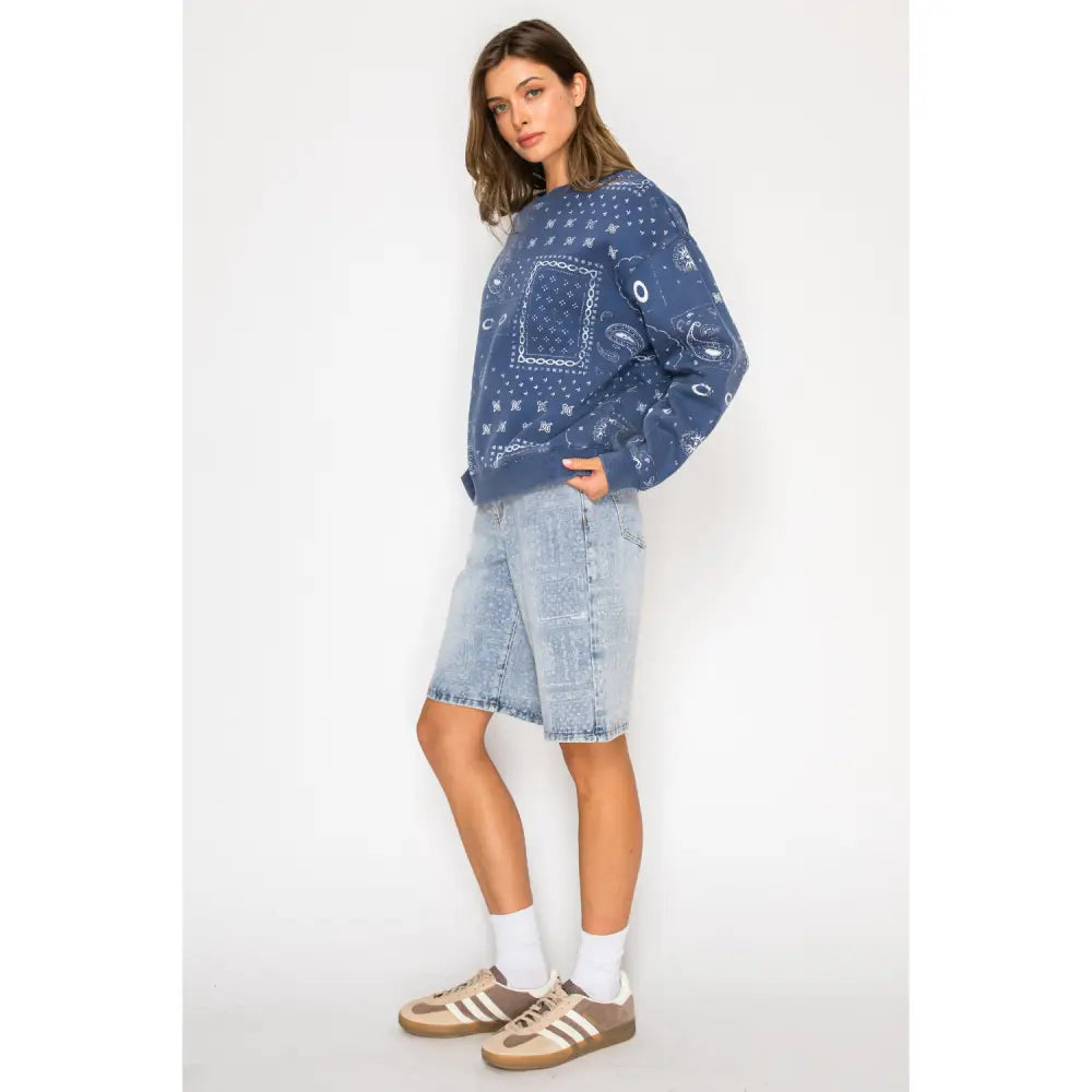 All-Over Bandana Print Relaxed Crewneck Sweatshirt - Pullover
