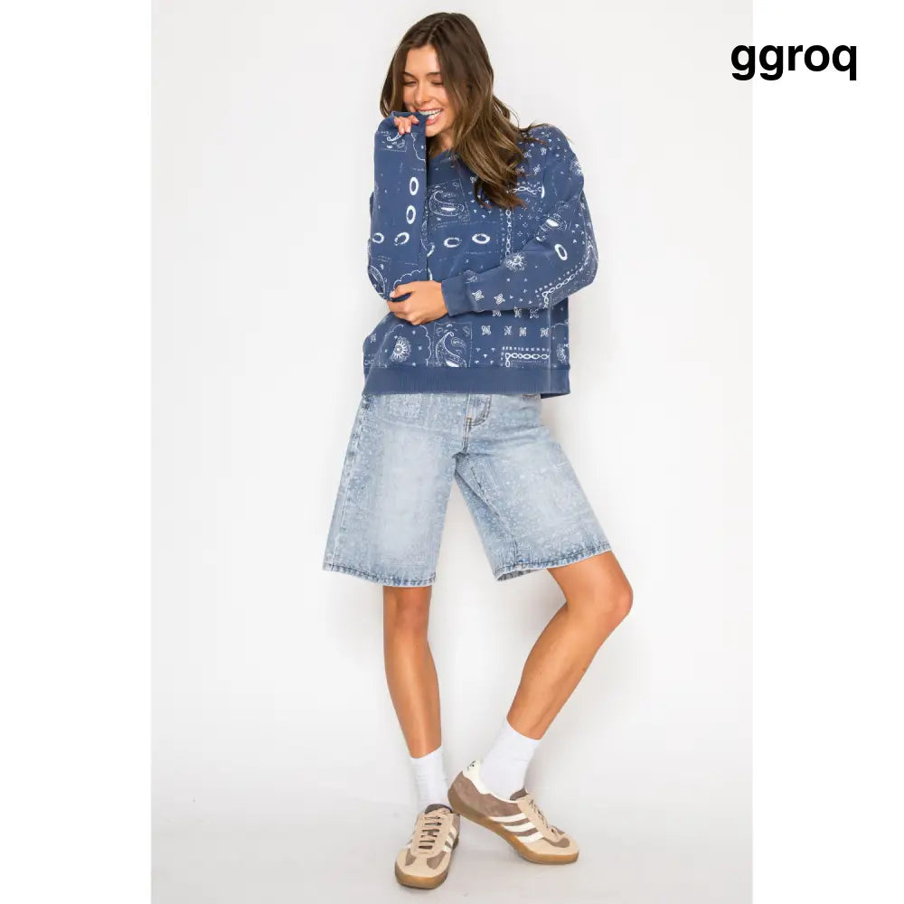 All-Over Bandana Print Relaxed Crewneck Sweatshirt - Pullover